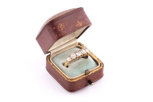 Lot 468 - An Edwardian 18ct yellow gold and diamond ring,...