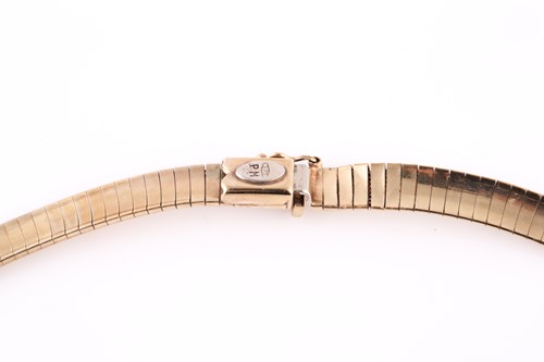 Lot 31 - A 9ct yellow gold flat-link bib-style necklace,...