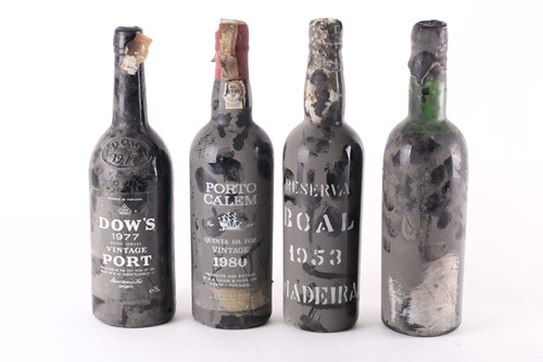 Lot 285 - A bottle of 1953 Reserva Boal Madeira,...