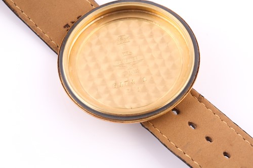 Lot 739 - A gentleman's 18k yellow gold Longines Flyback...
