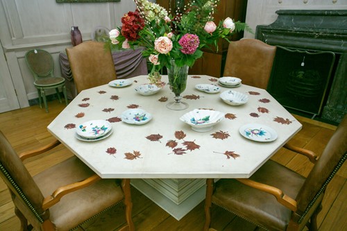 Lot 75 - A large and impressive simulated birch...