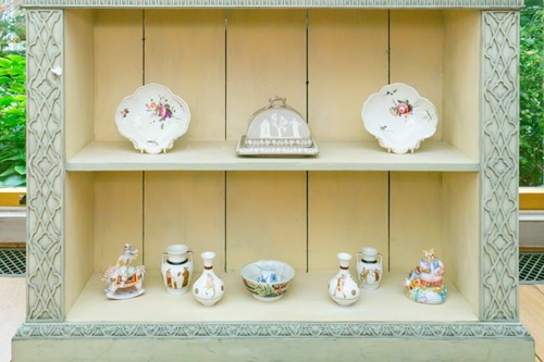 Lot 86 - A group of 19th and 20th century ceramics to...