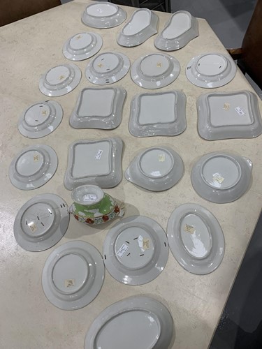 Lot 9 - An early 19th century English porcelain...