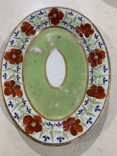 Lot 9 - An early 19th century English porcelain...