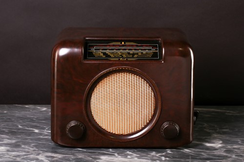 Lot 232 - A Bush DAC 90 A vintage valve radio, circa...