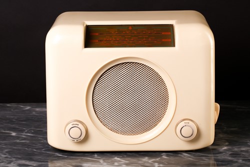 Lot 252 - A Bush DAC 90 A vintage valve radio, circa...