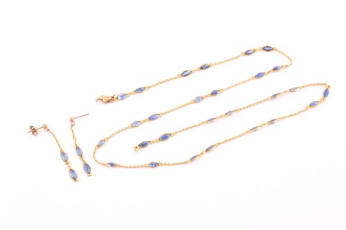 Lot 536 - A sapphire necklace and pair of earring suite...