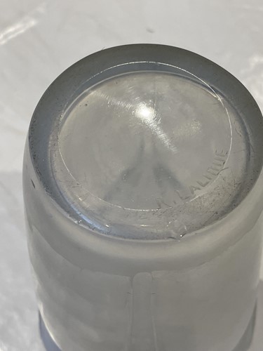 Lot 301 - A Rene Lalique 'Ceylan' opalescent glass vase,...