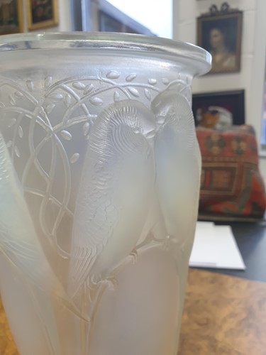 Lot 301 - A Rene Lalique 'Ceylan' opalescent glass vase,...