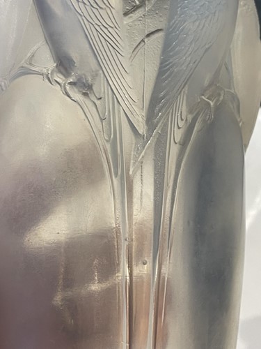 Lot 301 - A Rene Lalique 'Ceylan' opalescent glass vase,...