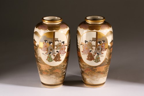 Lot 158 - A pair of Japanese mirror image Satsuma vases,...