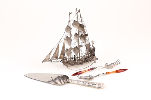 Lot 346 - A Dutch silver three-masted Nef, probably 1918,...