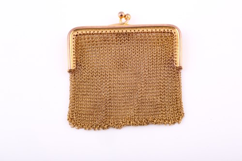 Lot 2 - A French 9ct yellow gold mesh purse, the...