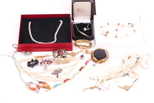Lot 283 - A white metal fancy link chain in box, marked...
