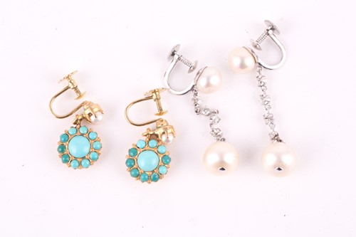 Lot 199 - A pair of cultured pearl and diamond screw...