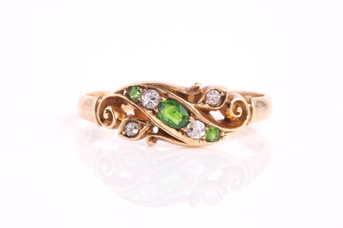 Lot 160 - An Edwardian 18ct gold, diamond and green...
