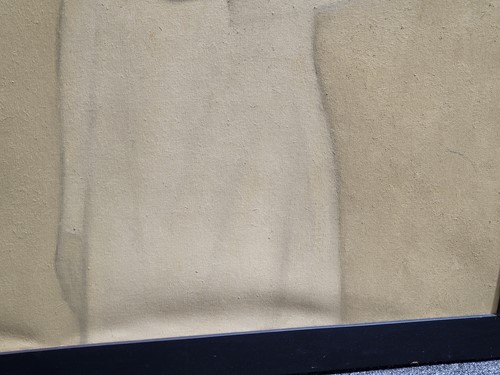 Lot 66 - Viet Dung Hong (b.1962) Vietnamese, Woman with...