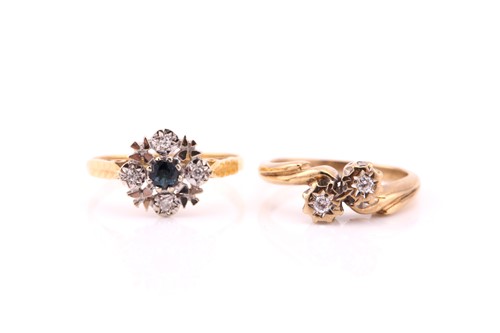 Lot 157 - A five stone sapphire and diamond cluster ring,...