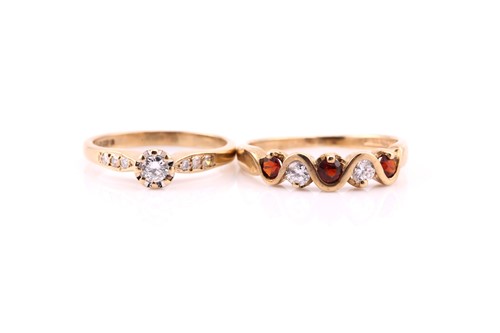 Lot 396 - A single stone diamond ring, the round...