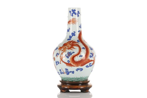 Lot 222 - A Chinese porcelain Tianqiuping shape vase,...