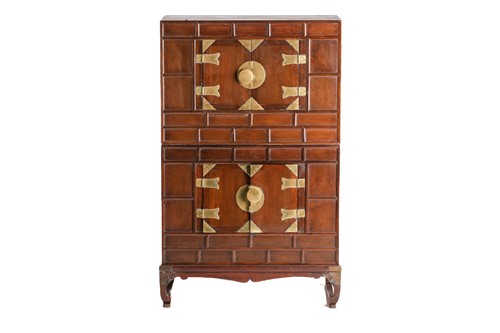 Lot 176 - An Oriental elm three-section travelling...