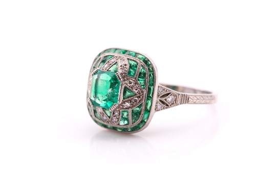 Lot 125 - An Art Deco style emerald and diamond ring,...