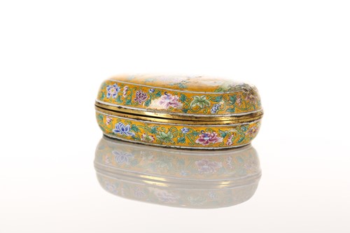 Lot 166 - A Chinese Canton enamel rounded oblong seal...