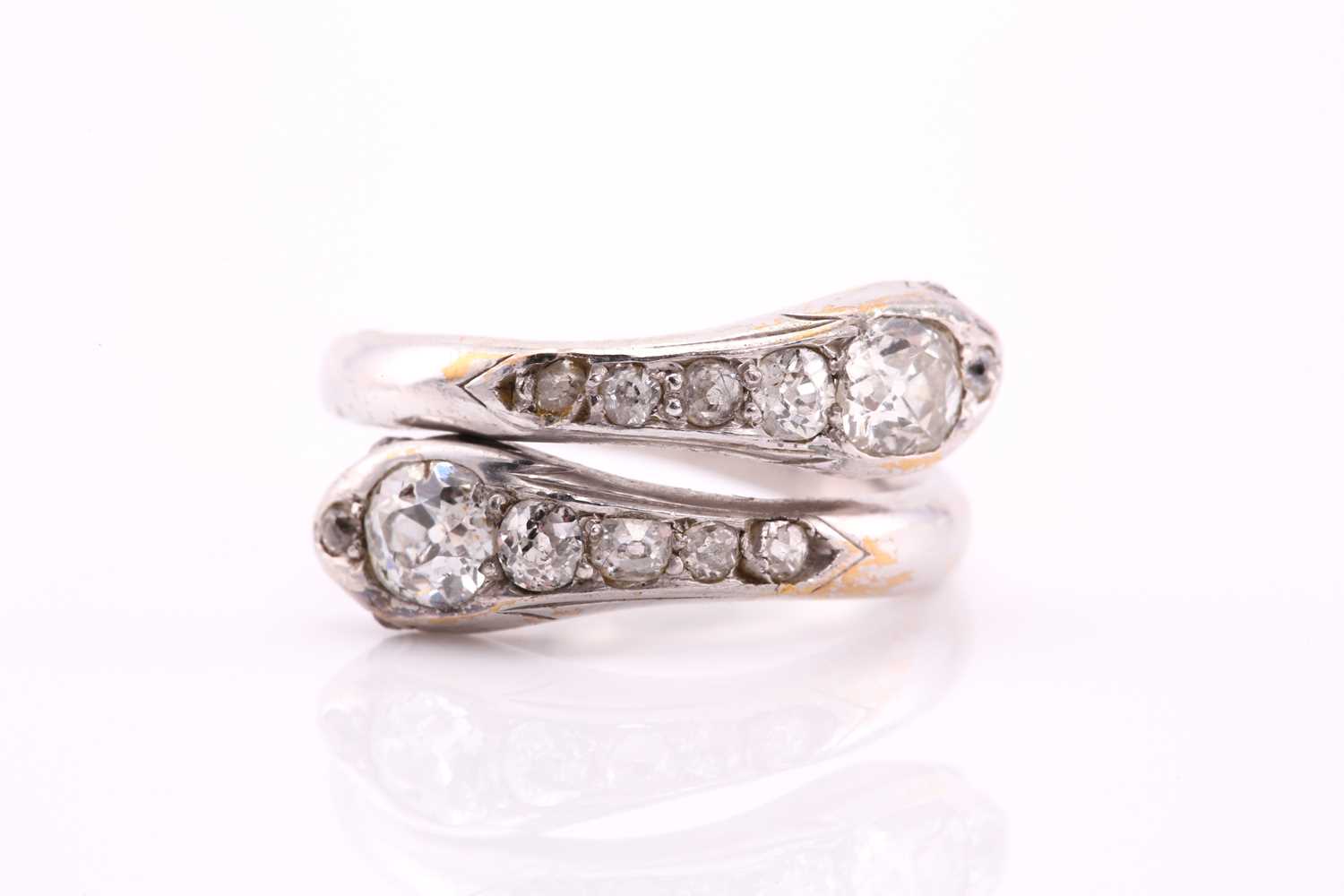 Lot 240 - A Victorian snake ring, the double-headed...
