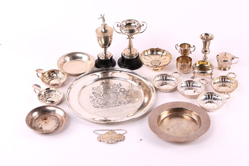 Lot 565 - A mixed lot of silver wine tasters, small...