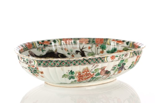 Lot 136 - A Chinese porcelain famille verte oval bowl,...