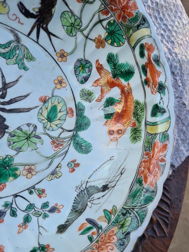 Lot 136 - A Chinese porcelain famille verte oval bowl,...