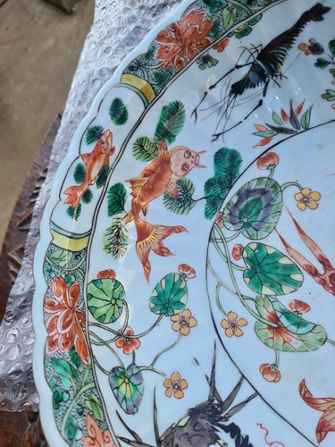 Lot 136 - A Chinese porcelain famille verte oval bowl,...