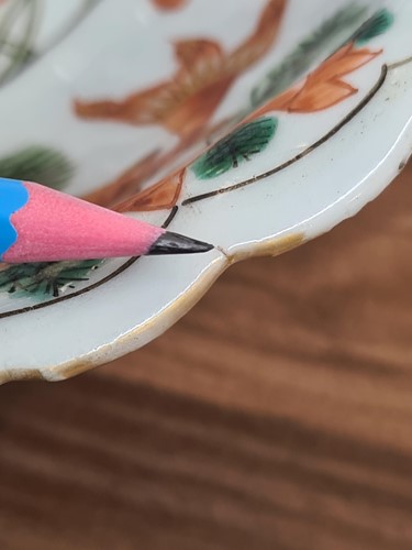Lot 136 - A Chinese porcelain famille verte oval bowl,...