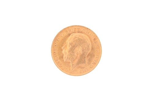 Lot 447 - A George V London Mint half sovereign gold...