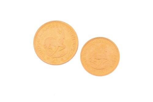 Lot 443 - A case of a South African Two Rand and a One...