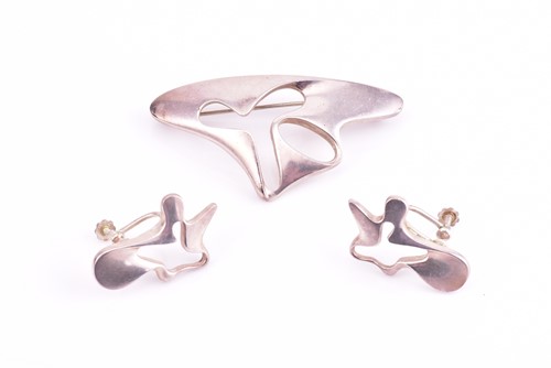 Lot 2 - Georg Jensen - an Amoeba brooch, designed by...