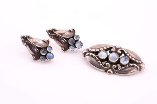 Lot 1 - Georg Jensen- brooch set with three cabochon...