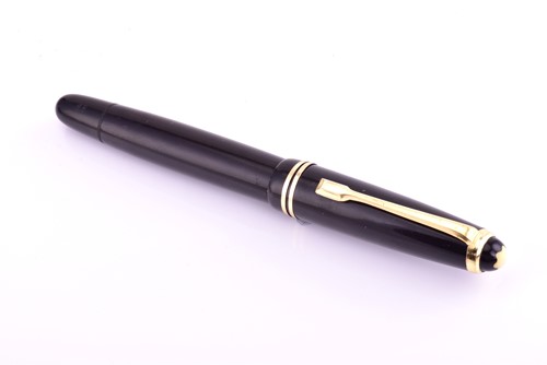Lot 456 - A 1950's vintage Montblanc 242G fountain pen,...