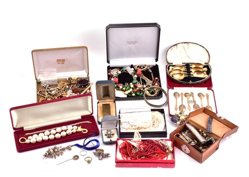Lot 356 - A collection of 19th century and later...