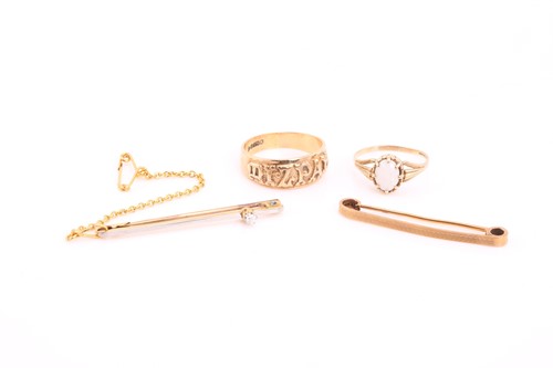Lot 40 - A 9 carat gold Mizpah ring; a single stone...