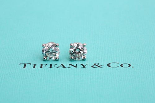 Lot 134 - A pair of Tiffany & Co. platinum and diamond...