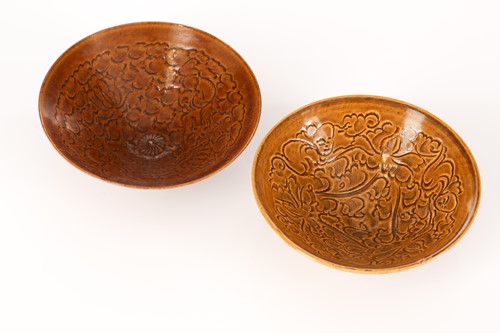 Lot 139 - A pair of Chinese Song Dynasty style bowls, of...