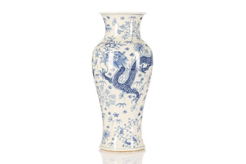 Lot 166 - A Chinese blue & white porcelain dragon vase,...