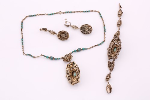 Lot 8 - A suite of turquoise necklace, bracelet and a...