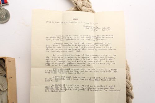 Lot 348 - An interesting collection of WWII items...
