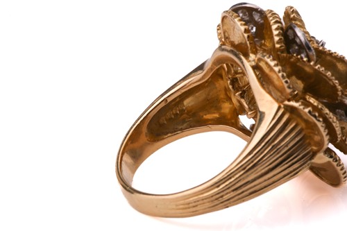 Lot 46 - A Kutchinsky platinum and 18ct yellow gold...