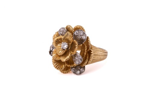 Lot 46 - A Kutchinsky platinum and 18ct yellow gold...