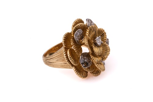 Lot 46 - A Kutchinsky platinum and 18ct yellow gold...