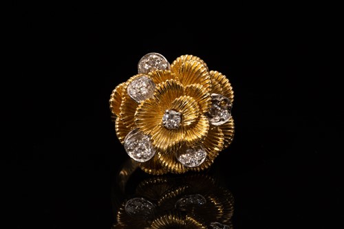 Lot 46 - A Kutchinsky platinum and 18ct yellow gold...