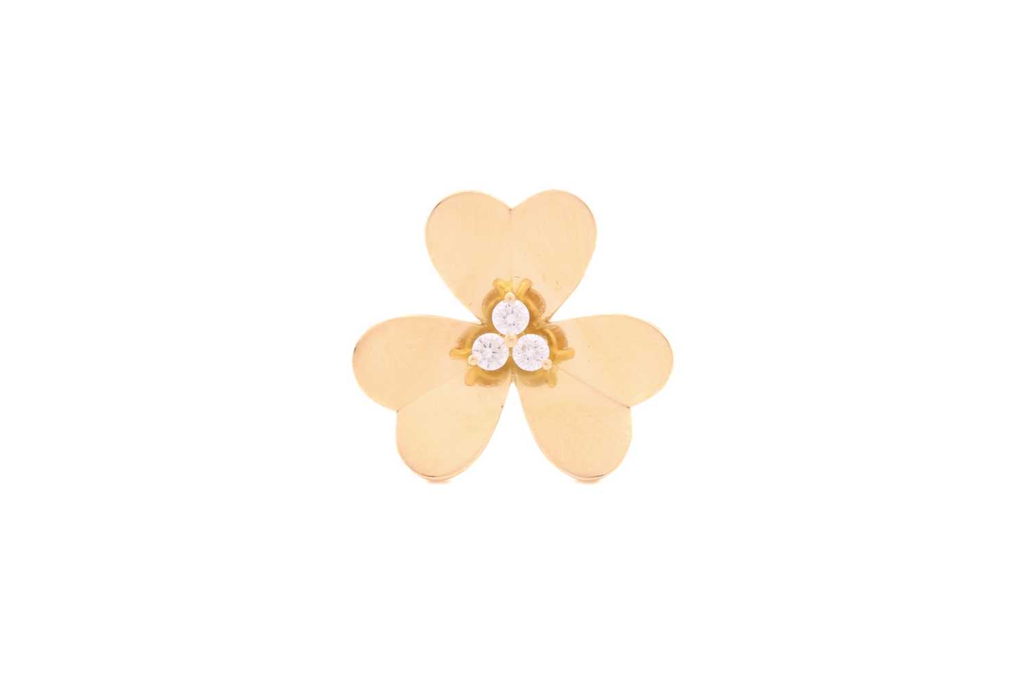 Lot 209 - An 18ct gold ring converted from Van Cleef &...